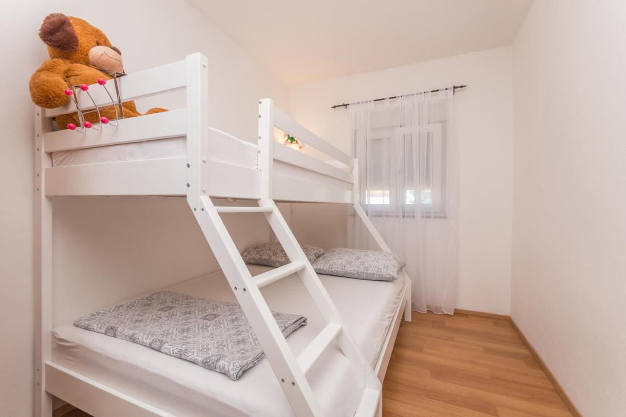 Apartment M&a *